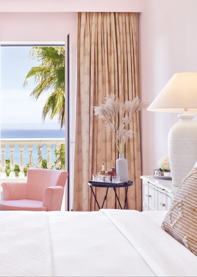 junior-family-guestroom-in-mandola-rosa-resort-grecotel